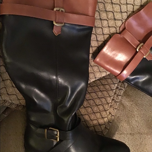 Women’s Rampage riding boots Size 6 1/2  Black boots with brown strip at top. - Picture 7 of 10